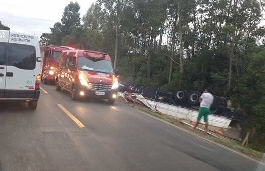 Caminhoneiro perde a vida em acidente na PR 151