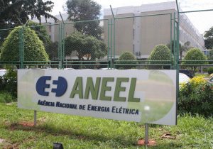 Aneel define reajuste da tarifa de energia em 5,85%
