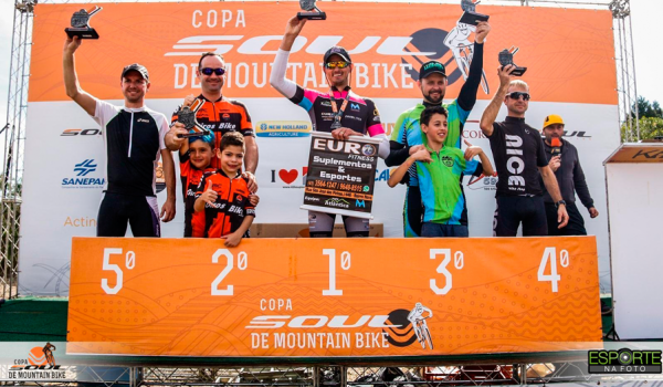 Ciclistas palmeirenses participaram da Copa Sul de Mountain Bike com bons resultados