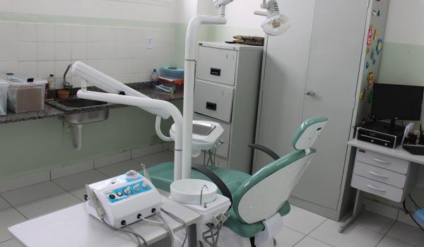 ESF do Rocio I recebe cadeira odontológica e aparelho de ultrassonografia