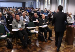 Padres estão reunidos em Assembleia