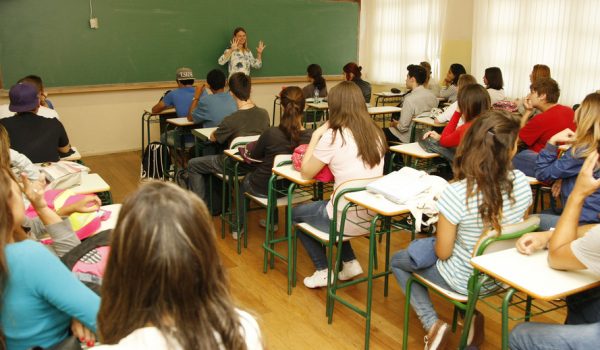 Núcleo de Educação do Paraná divulga as primeiras datas para comprovação de títulos do PSS 2018