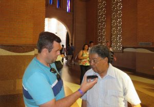 Em visita à Aparecida um encontro com o Padre Geraldo que foi Pároco em Palmeira na década de 70