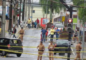 Indivíduos assaltam três agências bancárias de Palmeira