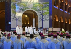 Bispos de Curitiba participam de Assembleia Geral da CNBB em Aparecida