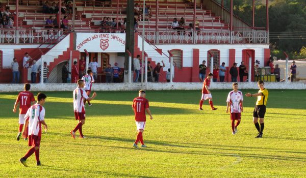 Liga de futebol de Campo Largo altera a data de início do campeonato