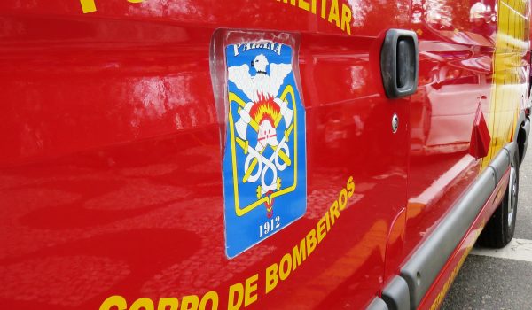 Bombeiros registram dois acidentes de trânsito e um incêndio de veículo neste domingo (14)