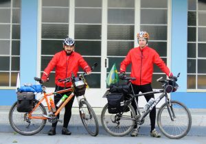 Ciclistas de Palmeira estão pedalando rumo à Basílica de Aparecida