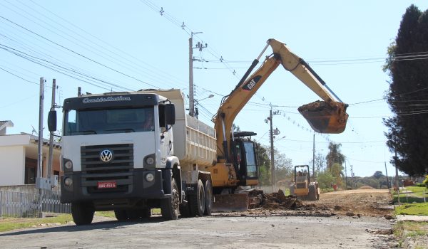 Três ruas do município recebem recapeamento nos próximos dias