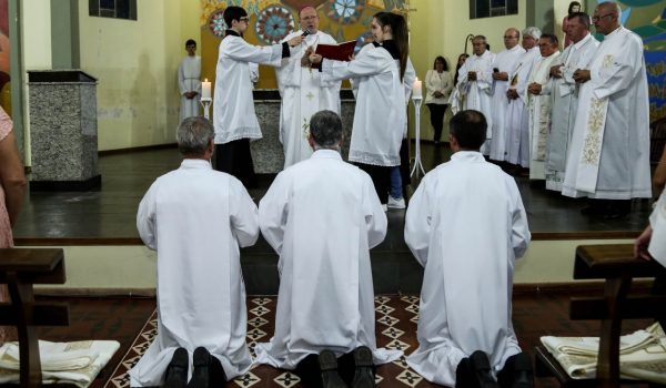 Novos Diáconos são ordenados em Porto Amazonas