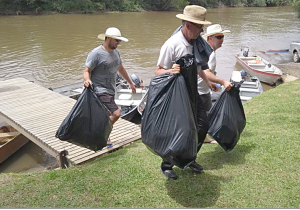 Rotary Clube de Palmeira promove ação para limpeza do Rio Iguaçu