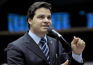 Ratinho define Sandro Alex para Secretaria de Infraestrutura e Logística