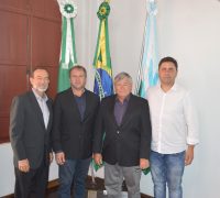 Anselmo H. Osório (1º Secretário), Arildo Santos Zaleski (Vice-Presidente), Domingos Everaldo Kuhn ( Presidente), Marcos Ribas (2º Secretário)