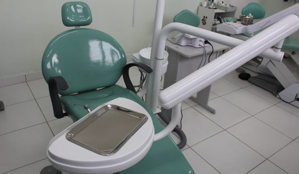 Quinze cadeiras odontológicas serão instaladas  nas Unidades de Estratégia de Saúde da Família