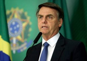 Bolsonaro anuncia fim do Horário Brasileiro de Verão