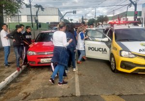 Patrulha Escolar realiza atividade sobre Maio Amarelo com estudantes do CEDAG