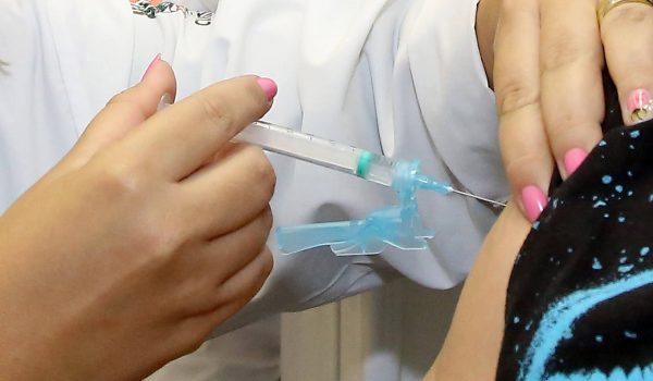 Secretaria divulga mais seis casos de morte pelo vírus da gripe no Paraná