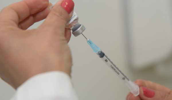 Secretaria de Saúde confirma 77 mortes por gripe no Paraná
