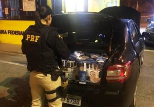 PRF apreende 7 mil carteiras de cigarro  na BR 277 entre Palmeira e Porto Amazonas