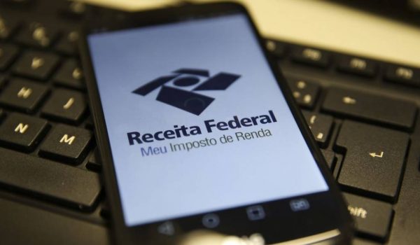 Receita paga restituições do 3º lote do Imposto de Renda 2019