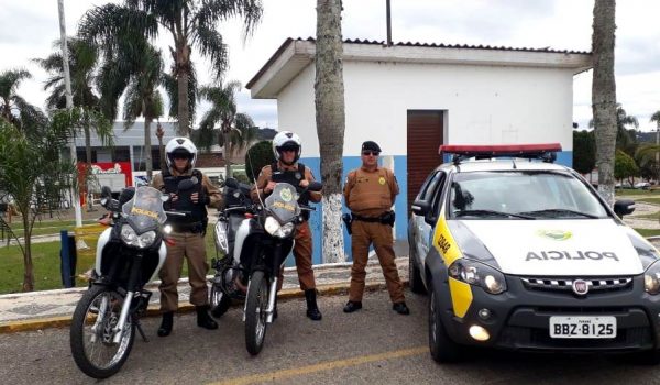 Polícia Militar de Palmeira recebe duas motocicletas