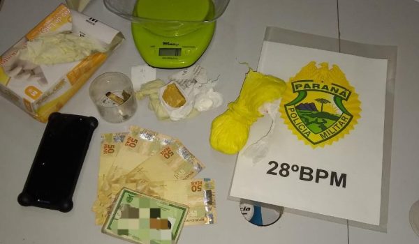 PM encaminha quatro pessoas por tráfico de drogas em Palmeira