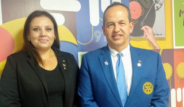Palmeira recebe visita do governador do Rotary Internacional