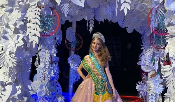 Palmeirense Letícia Schamne é eleita Miss Brasil Universe 2019