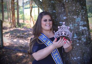 Jovem de Palmeira é escolhida para representar o país no Miss PLaya Mundial na República Dominicana