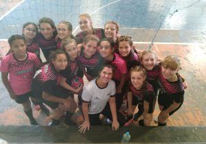 Equipe de Palmeira vence primeiro jogo no Festival Paranaense de Handebol