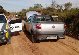 PM encontra veículo de Rio Negro abandonado na localidade de Pugas