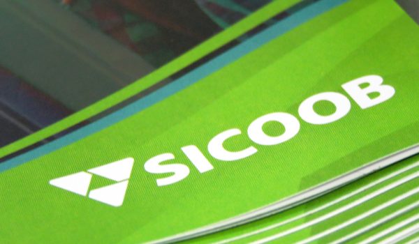 Sicoob é 11ª maior instituição financeira do País