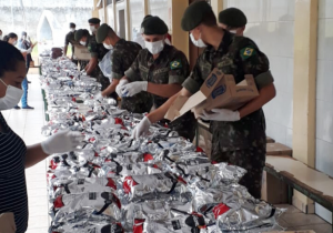 Exército de Palmeira auxilia na distribuição de alimentos para alunos do “Bolsa Família”