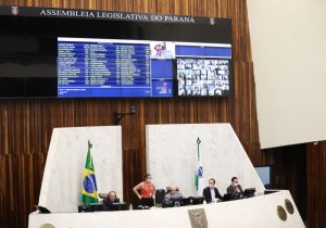 Assembleia aprova projeto que proíbe cortes de água, energia elétrica e gás