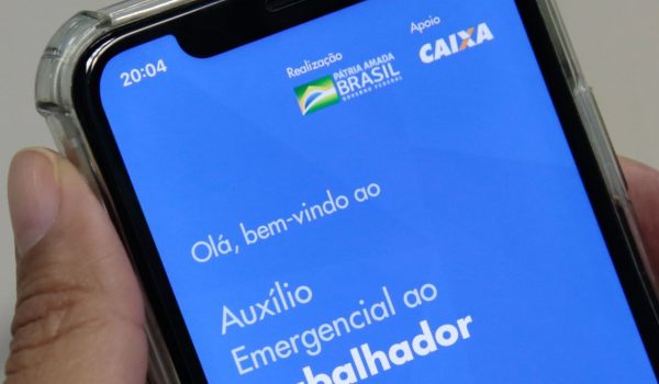 TCE identifica que auxílio emergencial foi pago ilegalmente para funcionários de 388 prefeituras do Paraná