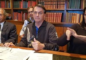 Bolsonaro divulga que auxílio deve ter novas parcelas de R$ 500, R$ 400 e R$ 300