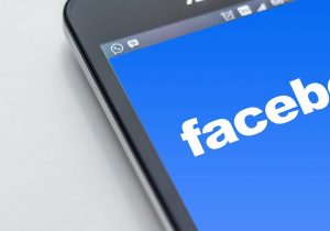 Pesquisa aponta que Facebook é a maior plataforma de difusão de notícias falsas