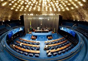 Senado adia votação de MP que altera regras trabalhistas