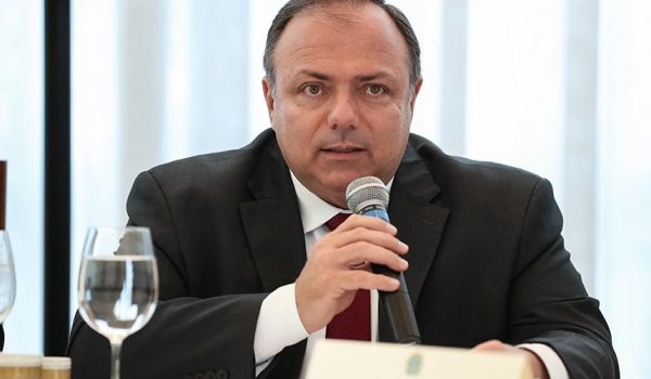 Eduardo Pazuello será efetivado como ministro da Saúde
