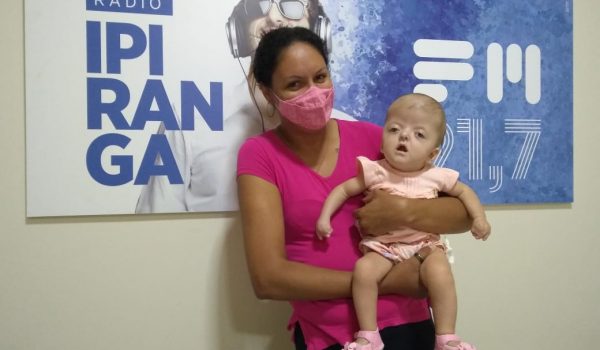Mãe da Marcella Vitória fala da recuperação pós-cirúrgica