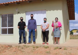 Famílias começam a receber chaves das residências do loteamento Sol Nascente 