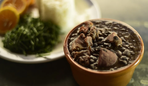 Escola Integrada promove feijoada no dia 12 de junho