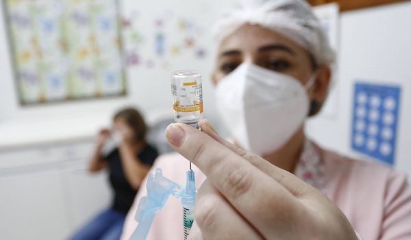 Palmeira já aplicou 22,5 mil doses de vacinas contra a Covid-19 
