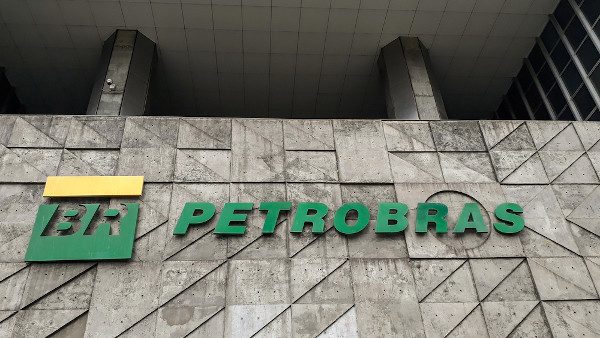 Petrobras anuncia aumento de 8,89% no preço do Diesel