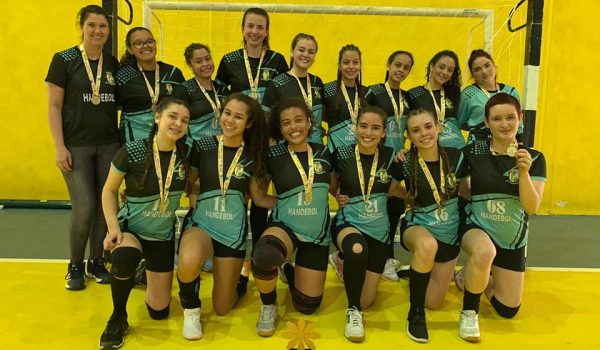 Meninas do Handebol de Palmeira vencem na final dos Jogos da Juventude do Paraná 2021