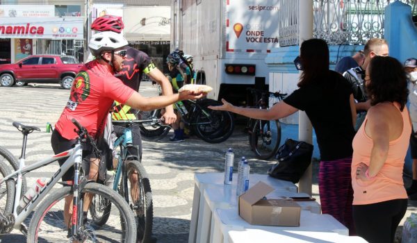 Pedal Solidário arrecadou mais de 100 quilos de alimentos