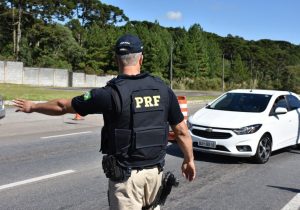 PRF inicia Operação Ano Novo 2022