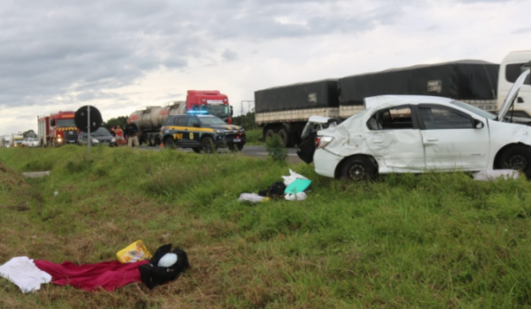 PRF atende acidente com duas vítimas fatais na BR 376, região de Witmarsum