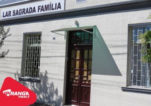 Rotary Clube de Palmeira e Casa da Amizade adquirem cadeira higiênica para o Lar Sagrada Família com Promoção solidária