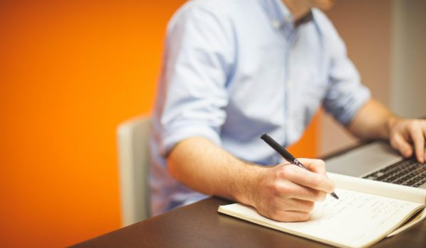 Sala do Empreendedor realiza palestra gratuita online nesta terça-feira (03)